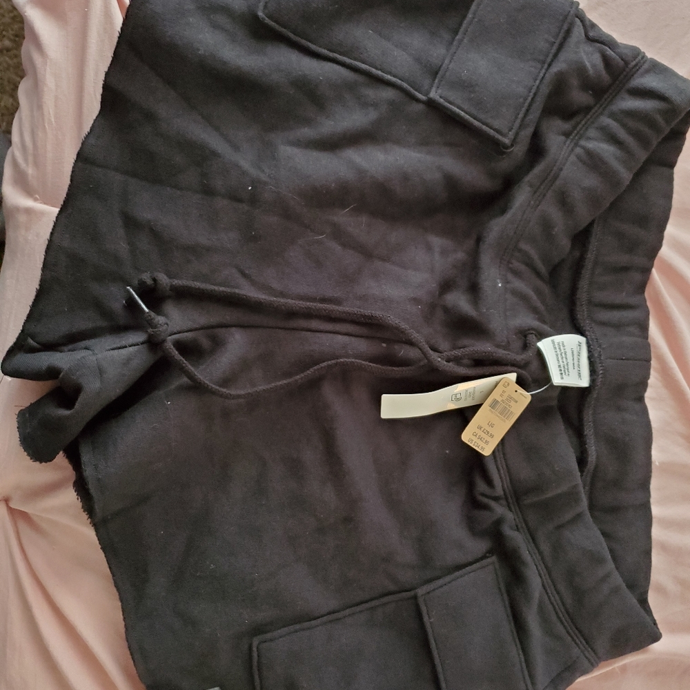 PINK/VS NWT LG dad/cargo shorts